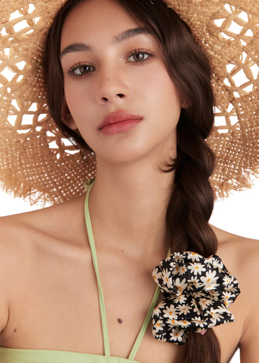 Daisy Silk Hair Ritual Gift Set - Black & White