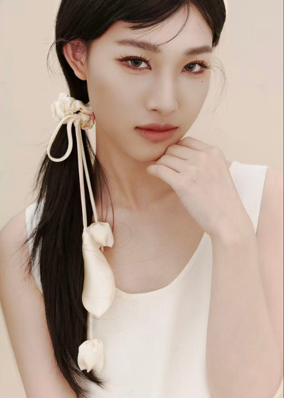 Tulip Silk Hair Tie Scrunchie - Champagne