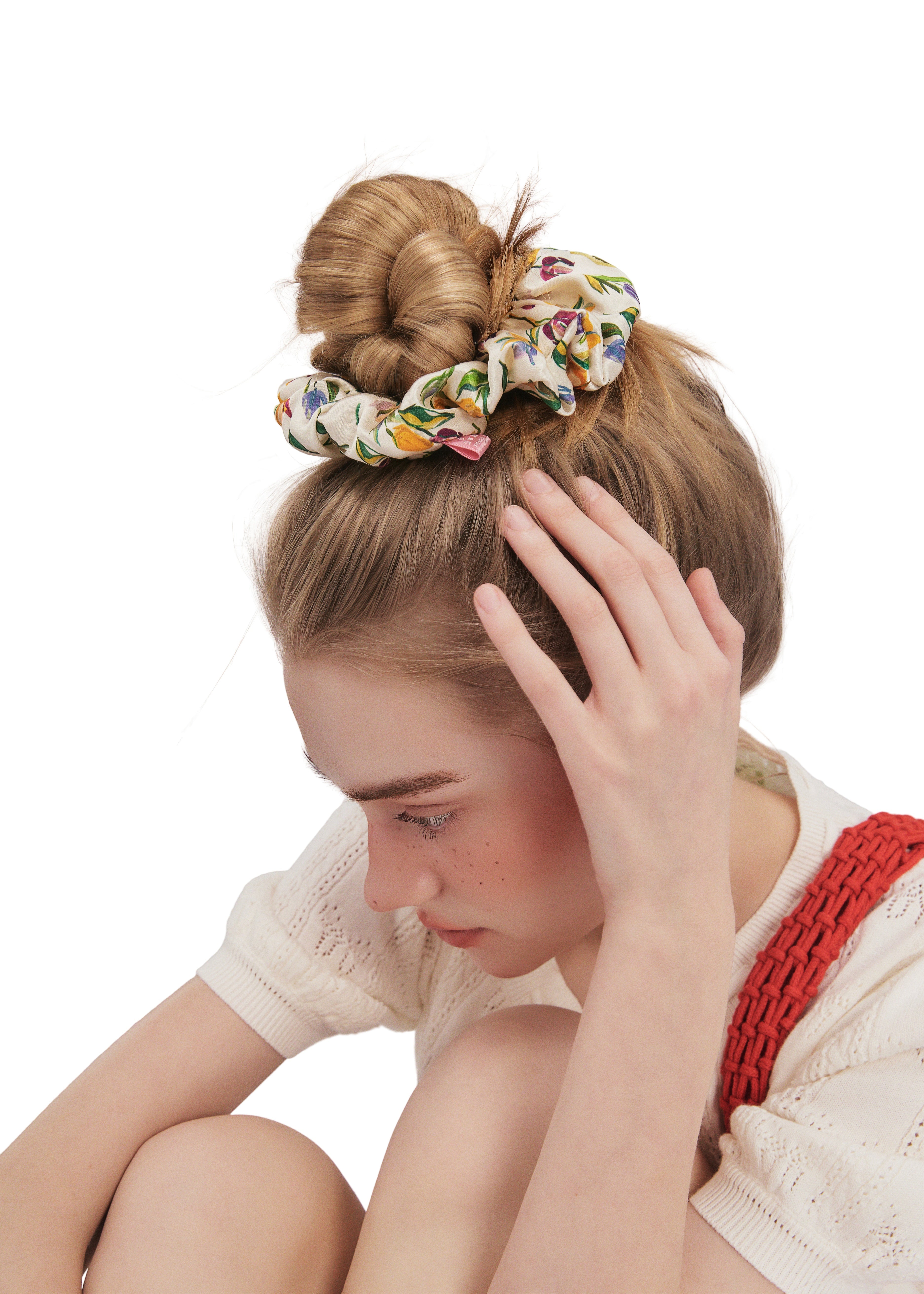 Tulip Silk Scrunchie - Cream